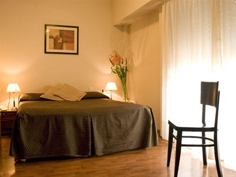 Viasui Hotel บัวโนสไอเรส ภายนอก รูปภาพ