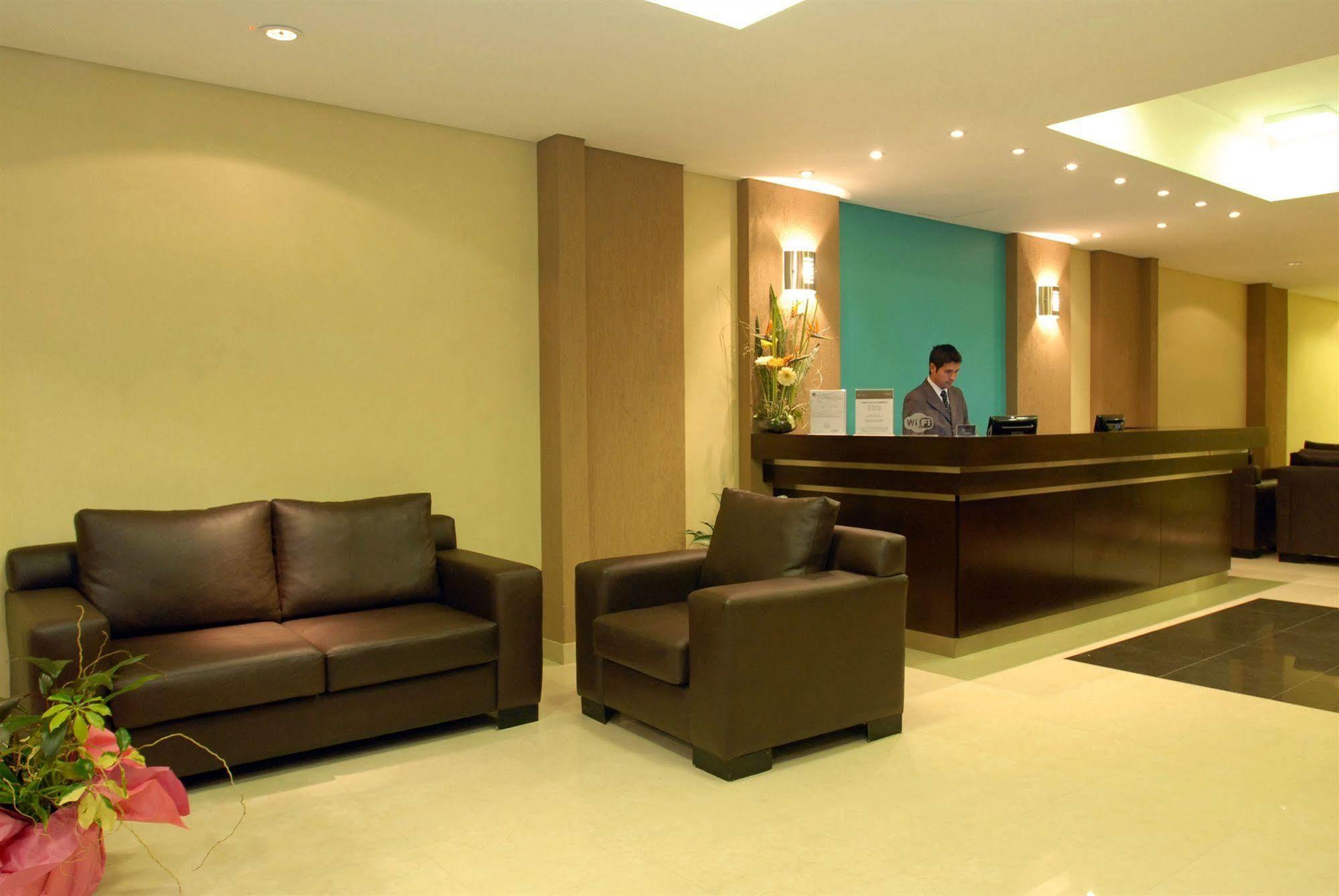 Viasui Hotel บัวโนสไอเรส ภายนอก รูปภาพ